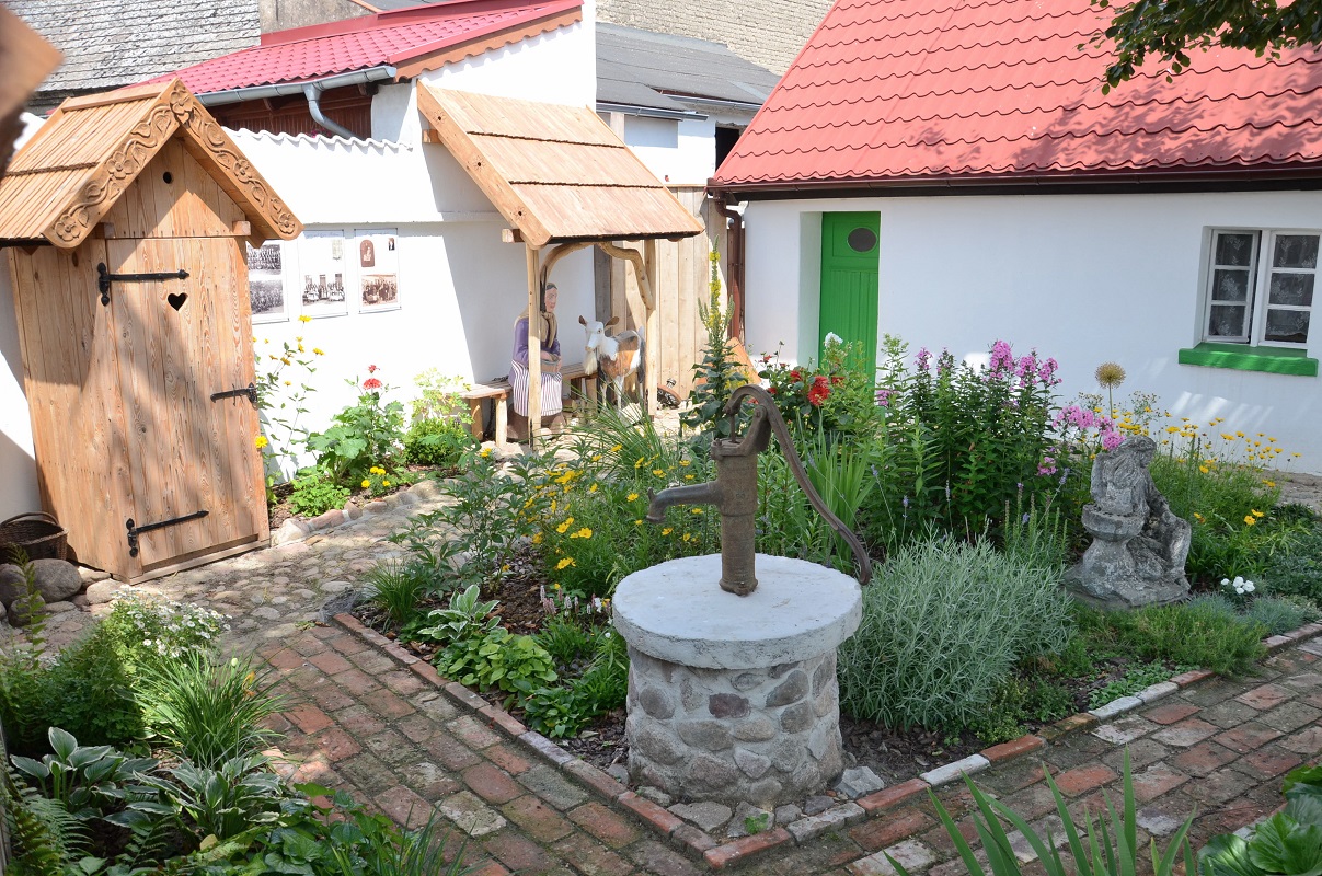 Podwórze